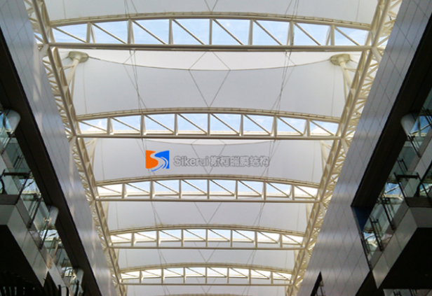 在選擇膜結構廠家時應該注意什么?