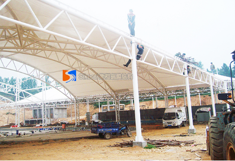 如何去判斷膜結(jié)構(gòu)遮陽棚?的質(zhì)量？