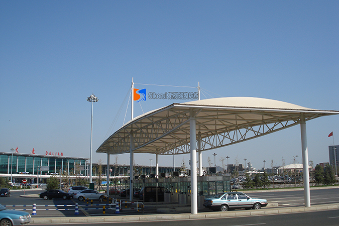 大連國際機場出入口膜結(jié)構(gòu)項目